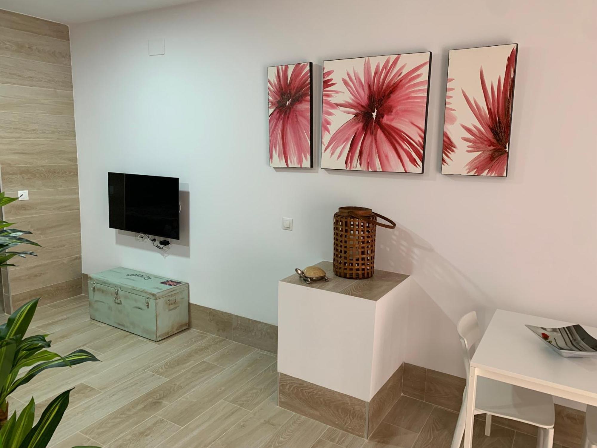 Apartment Loft A 3 Minutos De La Estacion De Bus Y Tren Málaga