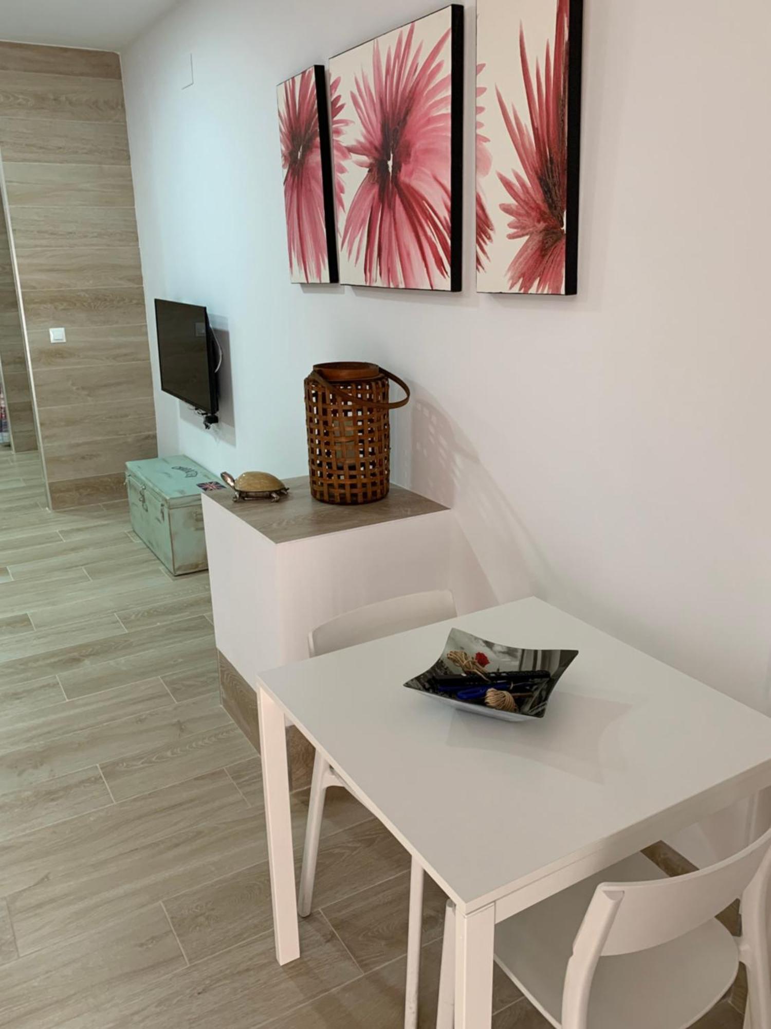 Apartment Loft A 3 Minutos De La Estacion De Bus Y Tren *